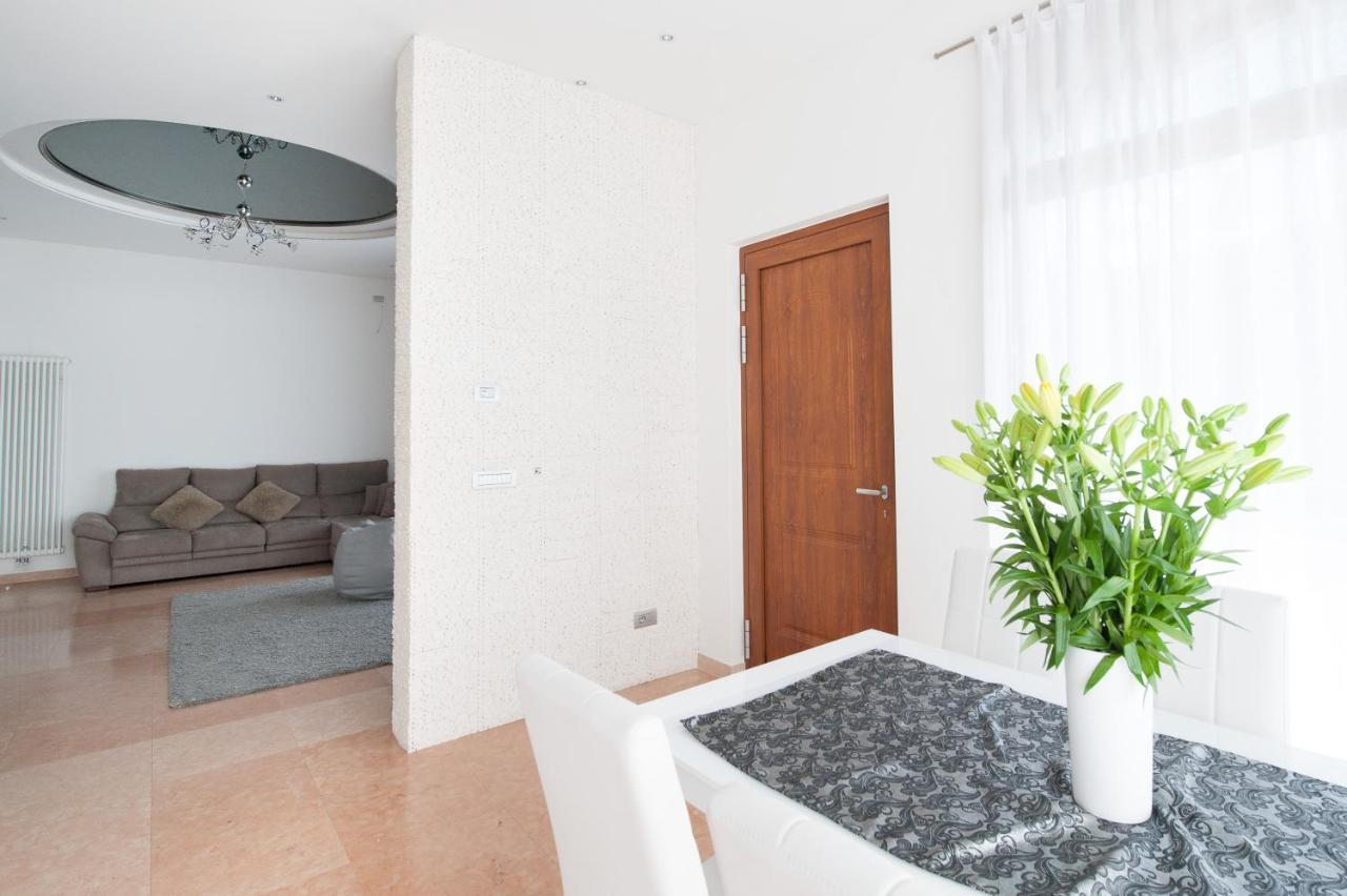 Villa Luxury House & Spa Riva del Garda Eksteriør billede